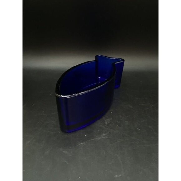 Cobalt Blue Fish 8” Serving Dish Vintage - Picture 6 of 12